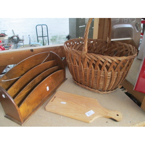 40 - Lot inc wicker basket, letter rack and cheese board