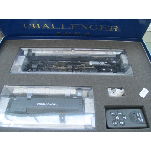 272 - Athearn Genesis Challenger 4-6-6-4 locomotive