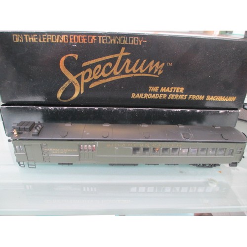 211 - Two Bachmann Spectrum model rail carriages