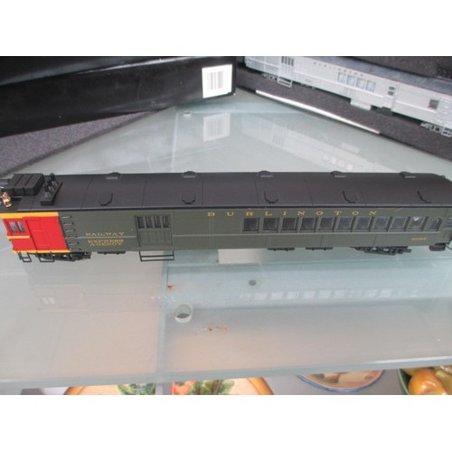 213 - Two Bachmann Spectrum model rail carriages