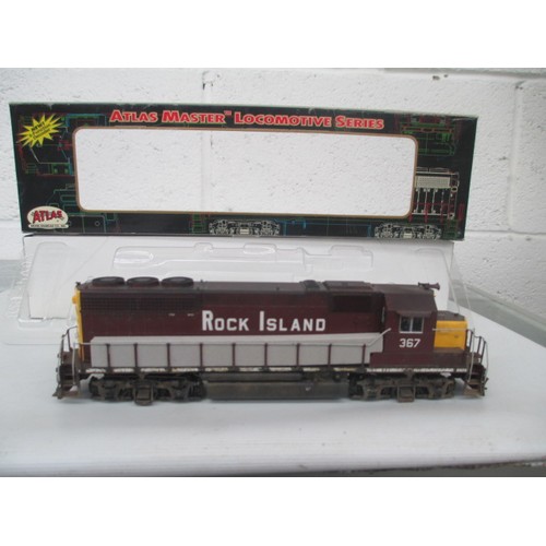 322 - Two assorted Atlas locomotives