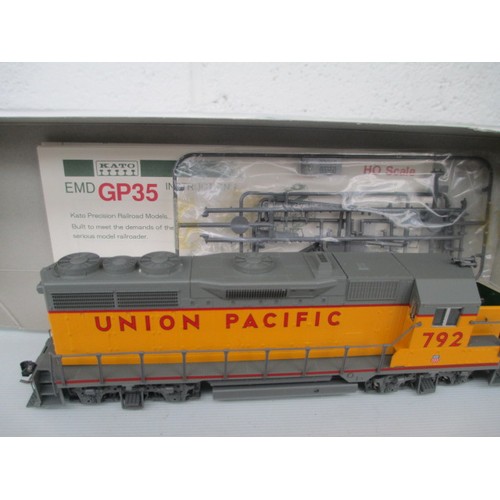 407 - Two Kato union pacific locomotives