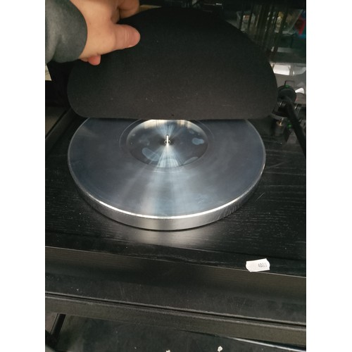 158 - XERXES by Roksan 009630 turntable with power supply and stand powers up in good condition