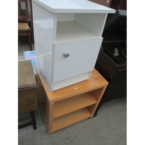 623 - A small bedside cupboard and a shelved lamp table stand