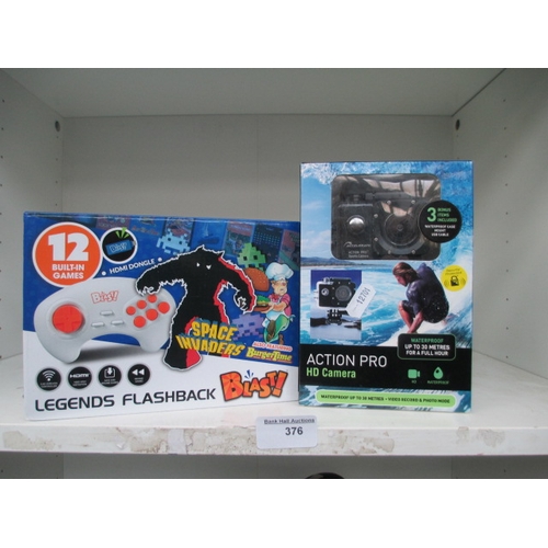 376 - Lot inc Action Pro camera and 12 built in games legends flashback controller