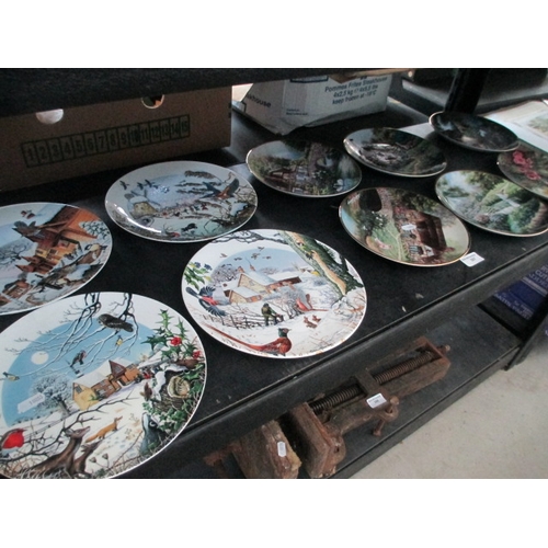 287 - Ten assorted collectable plates