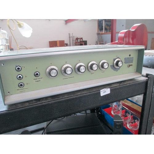 289 - Vintage amplifier, powers up