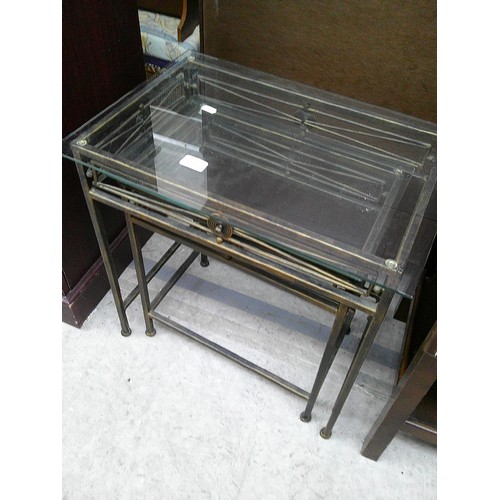 645 - 2 x small metal framed glass top occasional tables