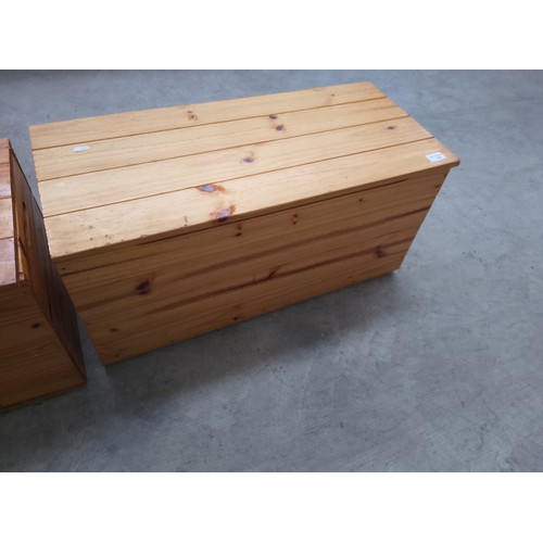 656 - Small pine storage chest