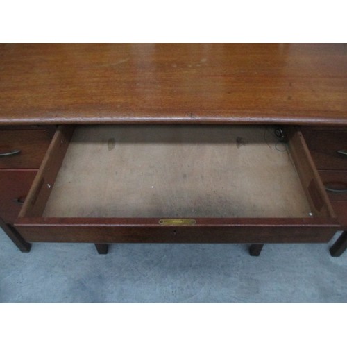 632 - Oak desk