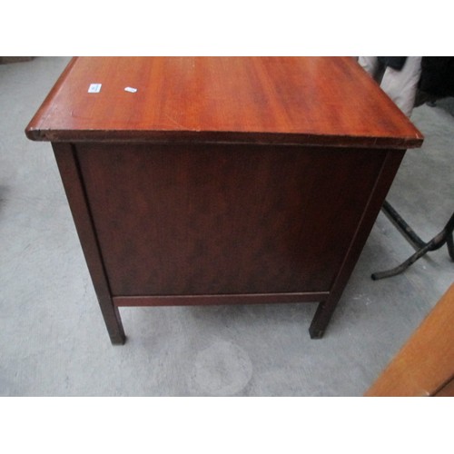 632 - Oak desk