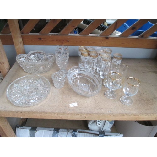 39 - Collection of decorative glassware