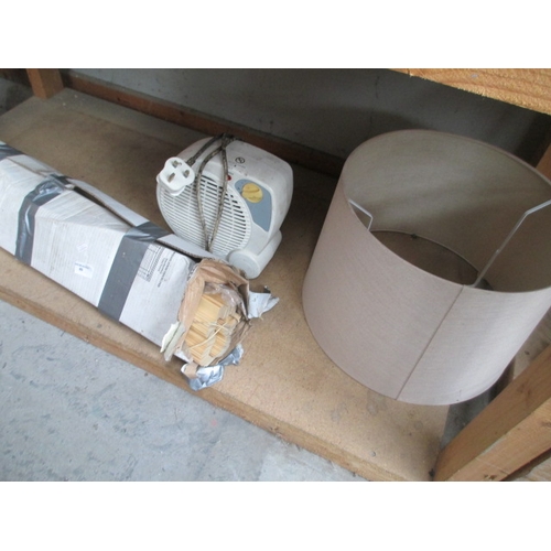 40 - Lot inc fan heater, lampshade, wooden blinds