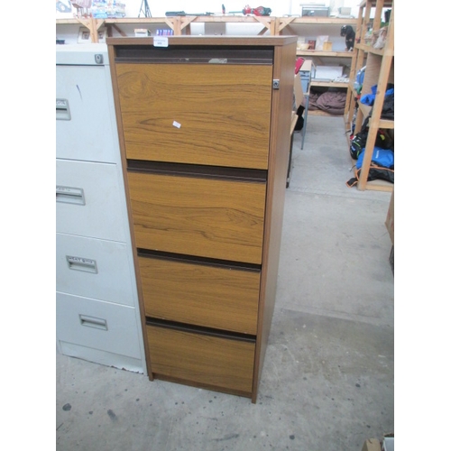 609 - A 4 drawer wood effect filing cabinet