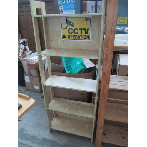 679 - Wooden shelving unit