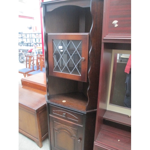 625 - A vintage lead glazed corner cabinet