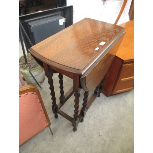 651 - A small vintage oak Barley Twist gate leg table