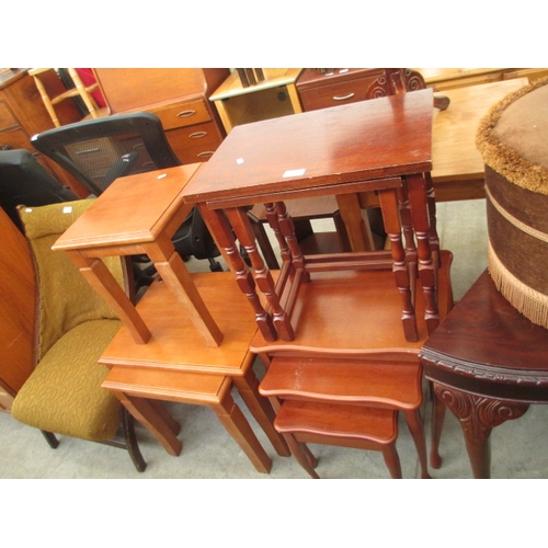 678 - 3 x assorted sets of vintage nested tables