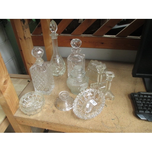 42 - Collection of decorative glassware