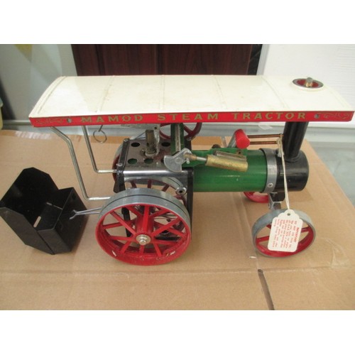 394 - Boxed Mamod steam tractor