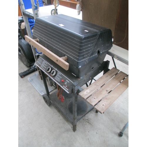 675 - A LANDMANN gas barbeque - no bottle