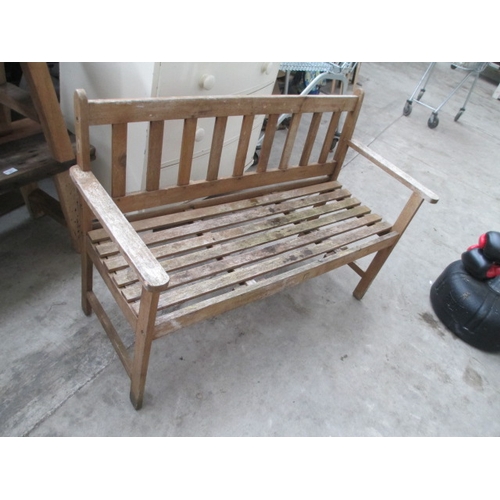 687 - Wooden garden bench