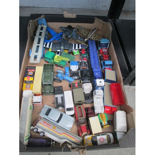 509 - Box of assorted vehicles