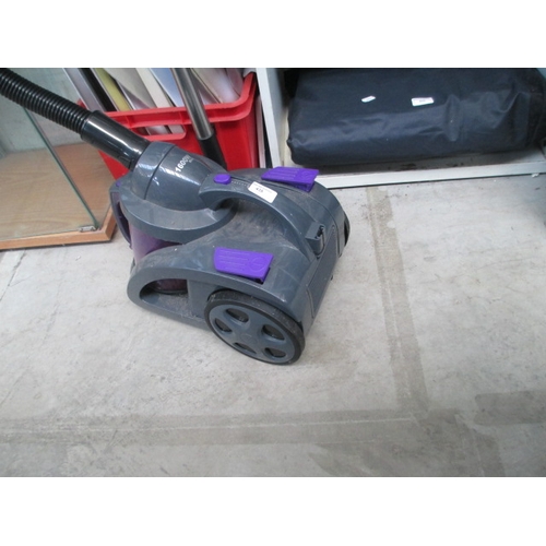 435 - 1600w compact vacuum cleaner