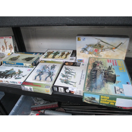 482 - Seven assorted model kits, as found