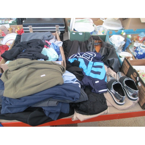 158 - Collection of assorted branded clothing and shoes