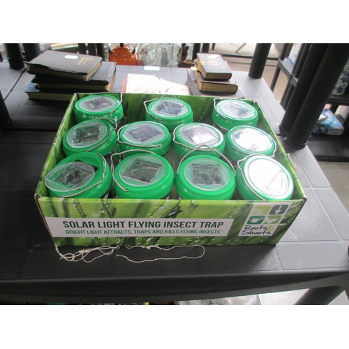 Box of solar insect traps