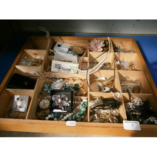 Lot 7         