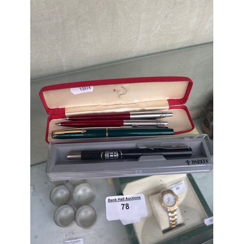 78 - Five assorted Parker pens