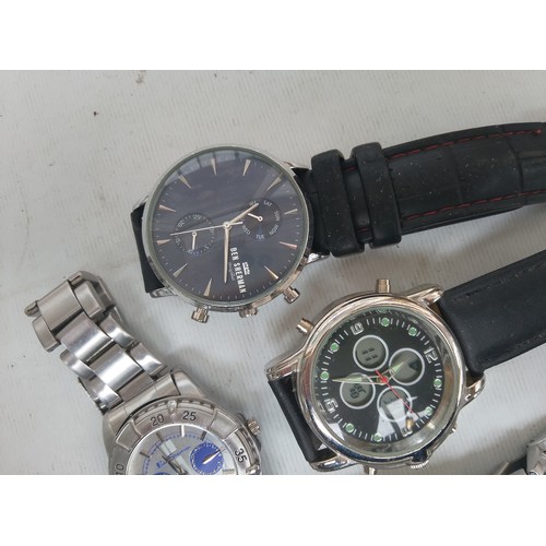 35 - Four assorted wristwatches