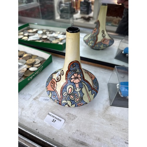 37 - Decorative vase signed M. Ireland