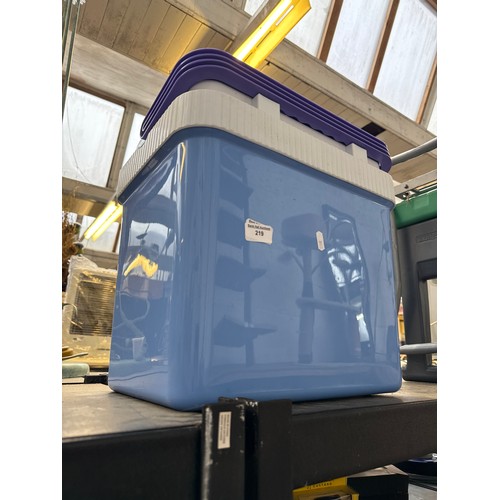 219 - Cooler box