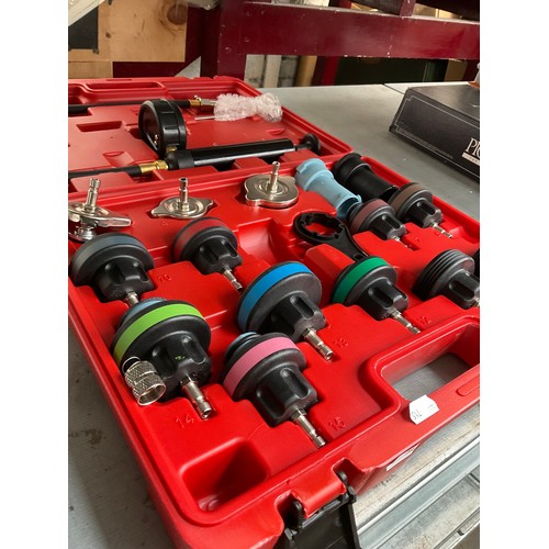 Universal car radiator pressure testing kit