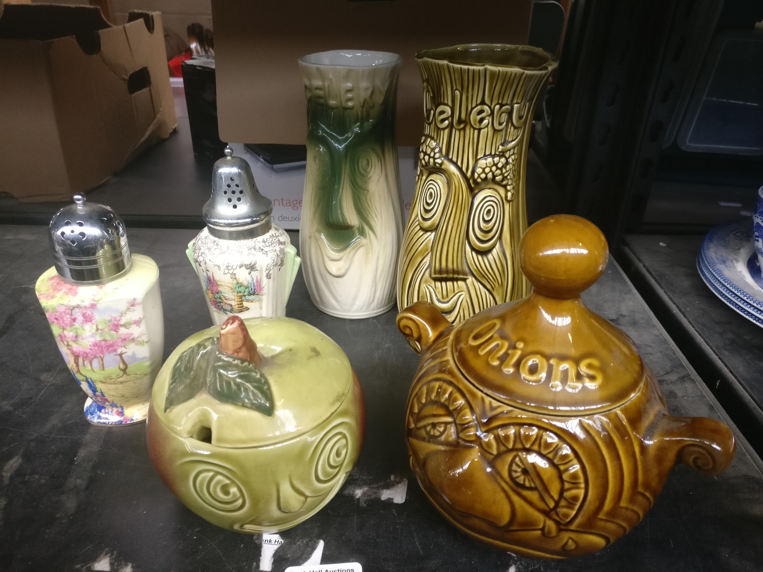 Novelty jars and flour shakers