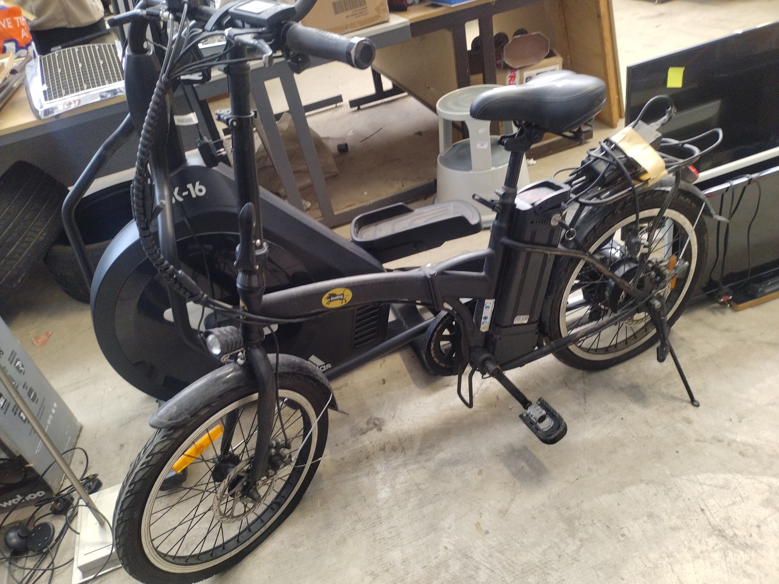 Roadhog Electric bike with key and charger