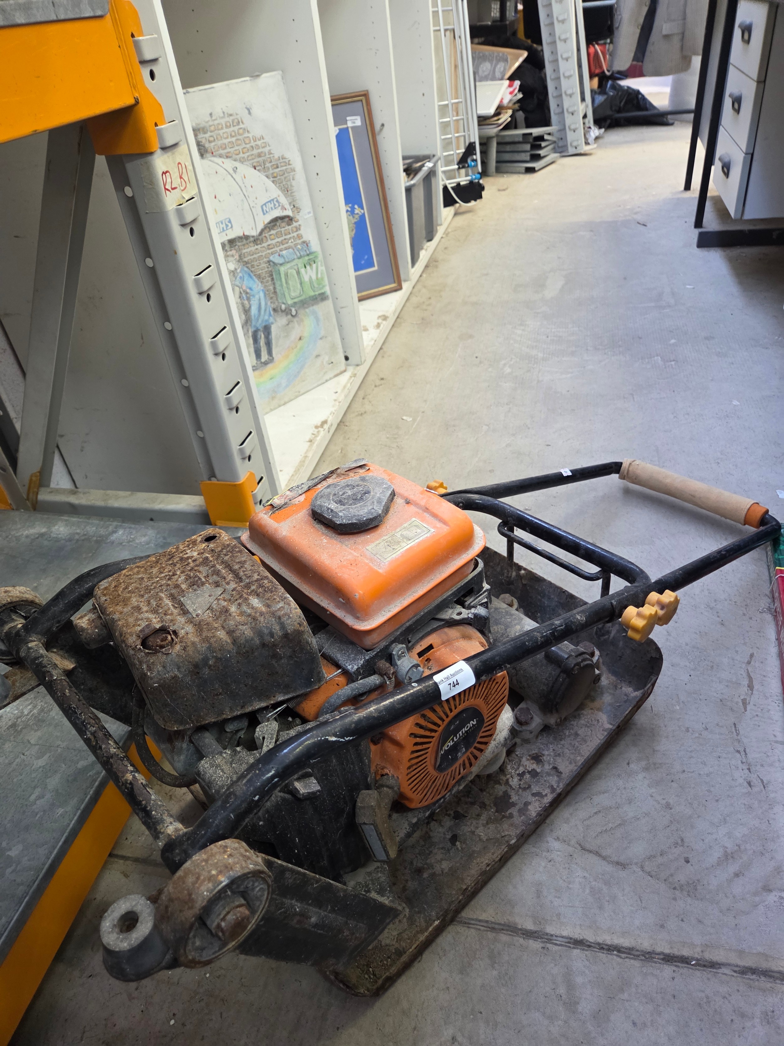 Evolution whacker plate