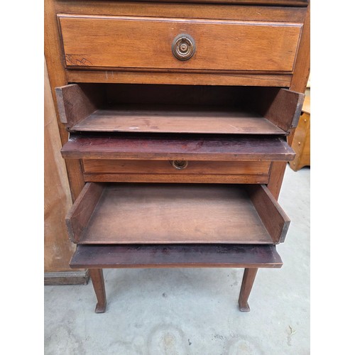 A small vintage 6 drawer sheet music chest