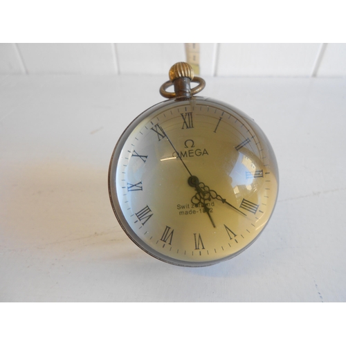 39 - Mechanical Ball Clock Paper weight