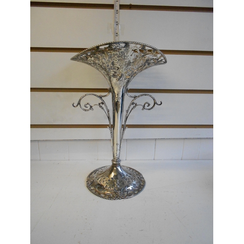 35 - London 1913 Solid Silver Epergne. 32cm height