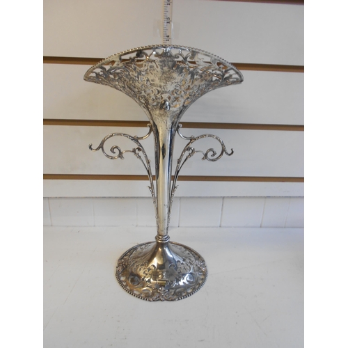 35 - London 1913 Solid Silver Epergne. 32cm height