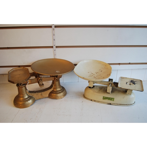 50 - 2 Vintage Kitchen Scales