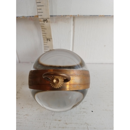 12 - Ball Clock Paper Weight. Working