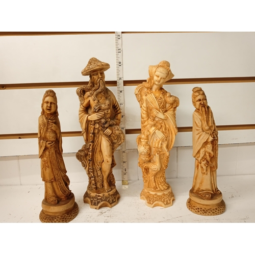 354 - 4 Resin Figures