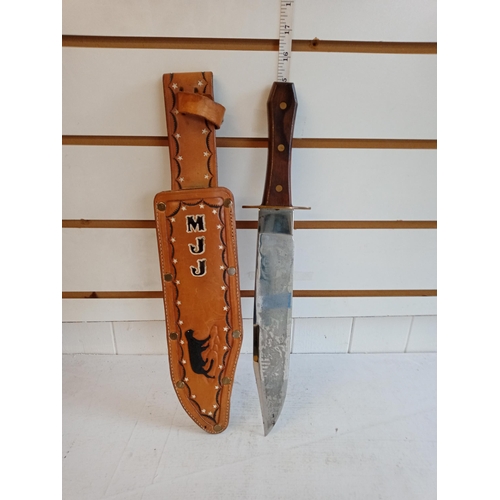 190 - Very Good Quality Bowie Knife with Sheath