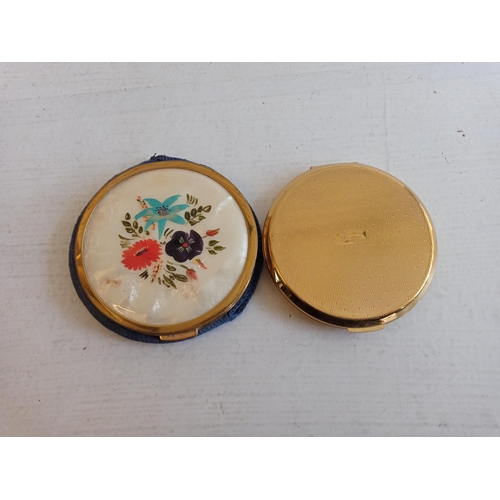 354 - Mascot ASB & Stratton Powder Compact