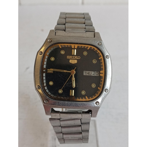 146 - Seiko 5 Gents Automatic Wrist 
Watch